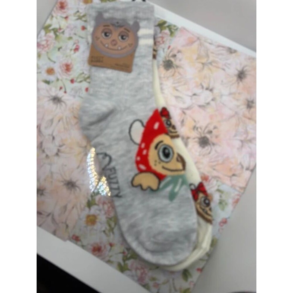 Fuzzy baba socks - Picture 2 of 3